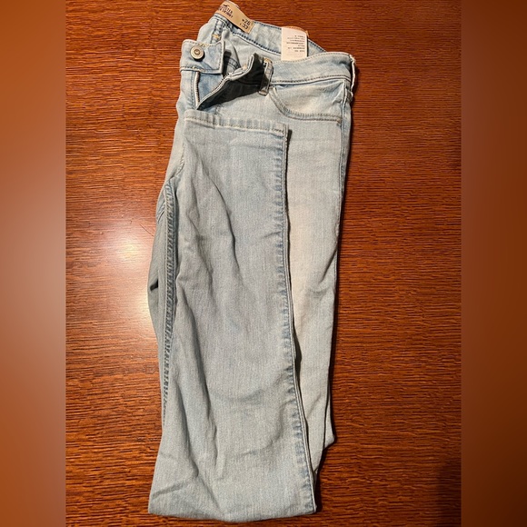 Jeans - Picture 3 of 3